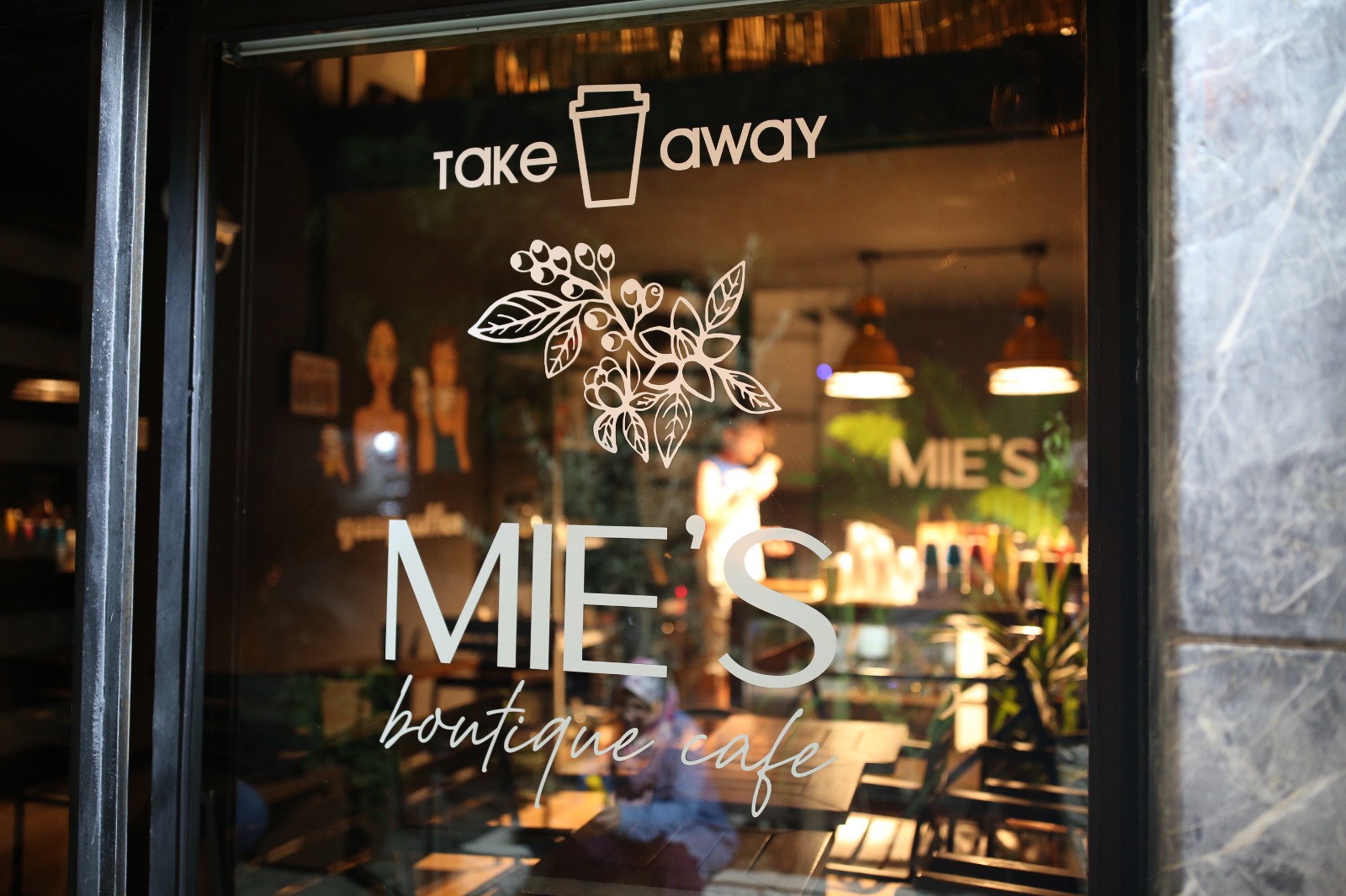 Mie’s Butik Kafe